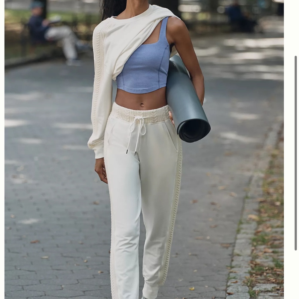 SUNDAYS. Set. Bella pullover and Davina joggers—size M